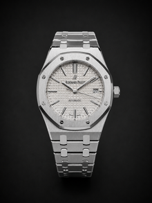 Luxury Audemars Piguet Royal Oak/ Silver and white